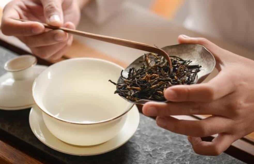 枸杞与绿茶的绝妙组合：健康双重奏，焕发生命活力